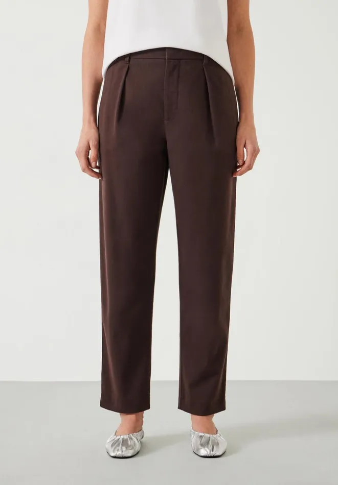 Hush Trousers Women Ruby Cotton Pleat Trousers Chocolate Hush Trousers Women Ruby Cotton Pleat Trousers Chocolate