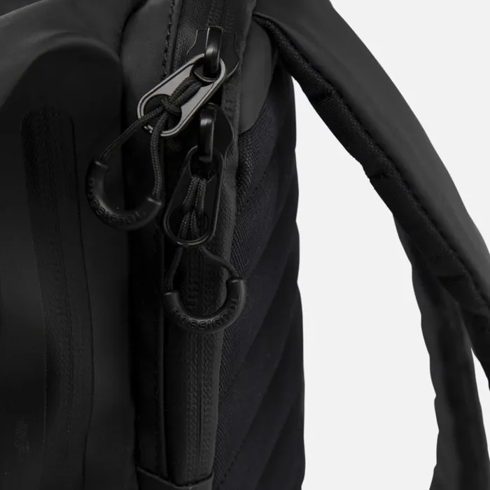 MenWomen Unisex 25L Black Waterproof Commuters Backpack Rossignol Bags Backpacks and Travel Bags