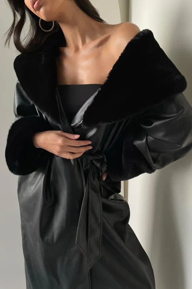 Meshki Coats and Jackets Women Rebekah Oversized Pu Trench Coat With Fur Trim 8211 Black Black