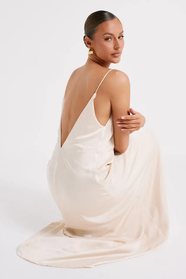 Meshki Maxi Dresses Women Beatrice Flowy Maxi Dress 8211 Sand Sand