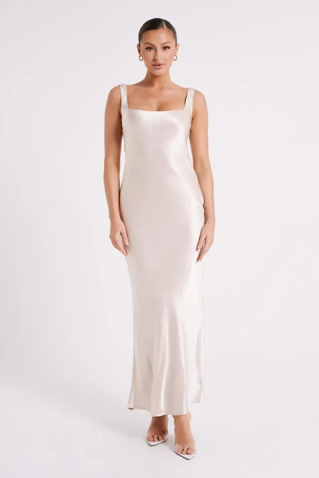 Meshki Maxi Dresses Women Ensley Satin Maxi Dress 8211 Champagne Champagne Meshki Maxi Dresses Women Ensley Satin Maxi Dress 8211 Champagne Champagne