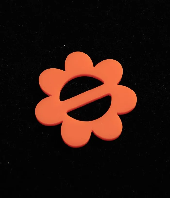 Miracle Eye 1960s Orange Daisy Scarf Slide Accessories Unique Vintage Gloves and Scarves