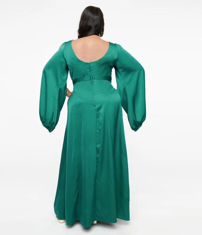 Plus Size 1920s Emerald Satin and Snake Pin Evening Gown DressesPlus Unique Vintage Midi and Maxi