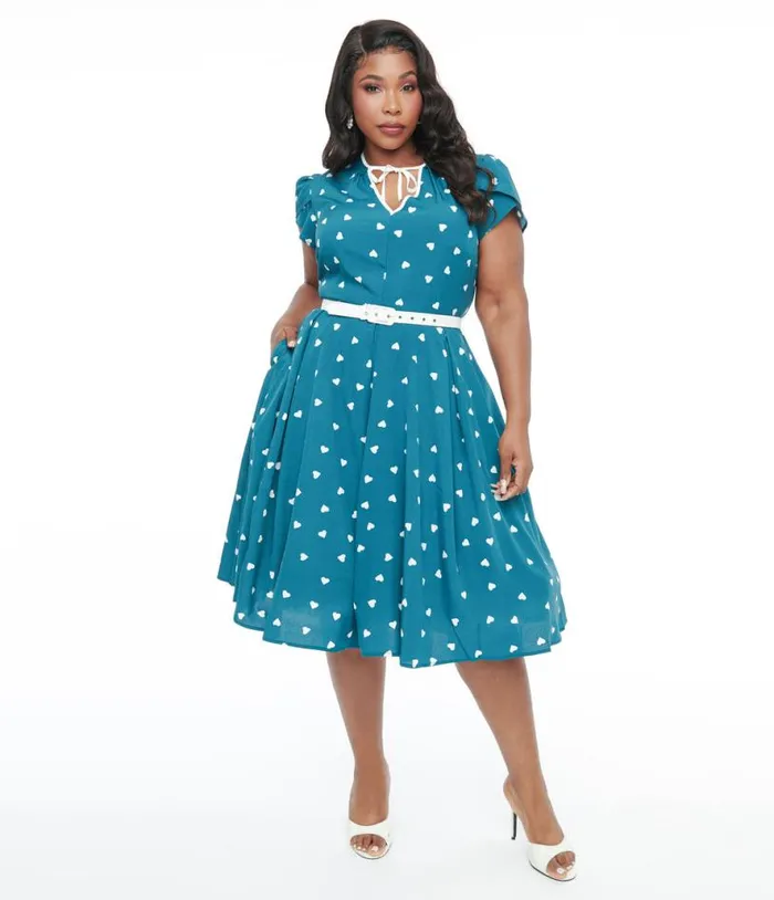 Plus Size 1940s Teal and White Heart Dahlia Swing Dress Dresses Unique Vintage Pocket Dresses