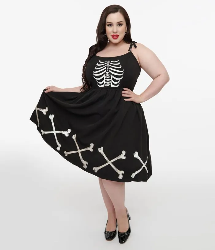 Plus Size 1950s Black and Glow In The Dark Skeleton Bobbie Swing Dress DressesHalloweenPlus Unique Vintage Pocket Dresses Plus Size 1950s Black and Glow In The Dark Skeleton Bobbie Swing Dress DressesHalloweenPlus Unique Vintage Pocket Dresses