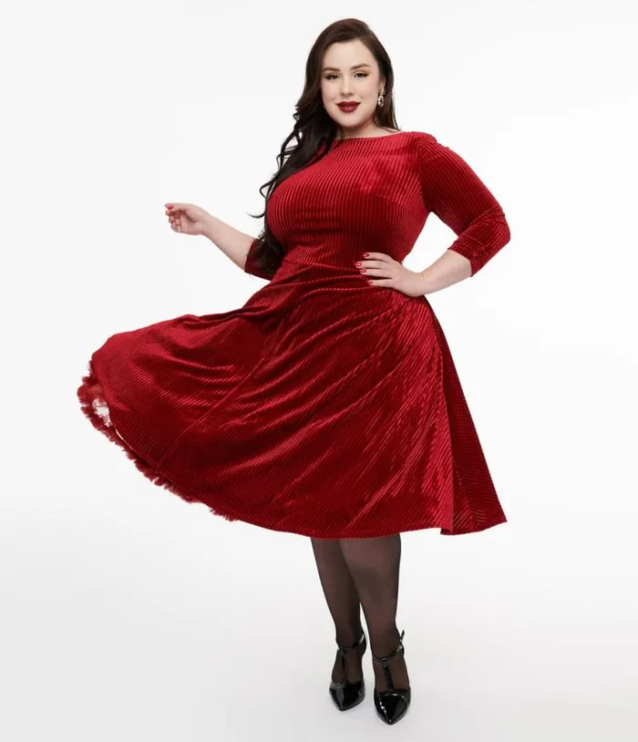 Plus Size 1950s Burgundy Textured Velvet Devon Swing Dress DressesPlus Unique Vintage Pocket Dresses Plus Size 1950s Burgundy Textured Velvet Devon Swing Dress DressesPlus Unique Vintage Pocket Dresses