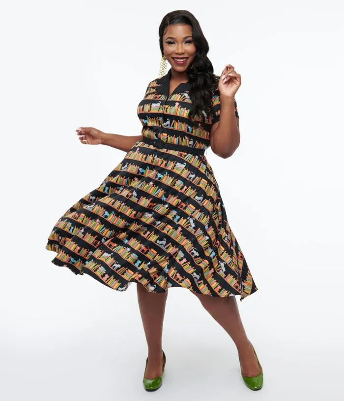 Plus Size 1950s Cat and Bookshelf Print Alexis Swing Dress DressesPlus Unique Vintage Pocket Dresses Plus Size 1950s Cat and Bookshelf Print Alexis Swing Dress DressesPlus Unique Vintage Pocket Dresses
