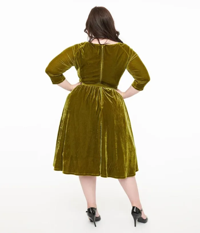 Plus Size 1950s Chartreuse Velvet Sweetheart Swing Dress DressesPlus Unique Vintage Swing