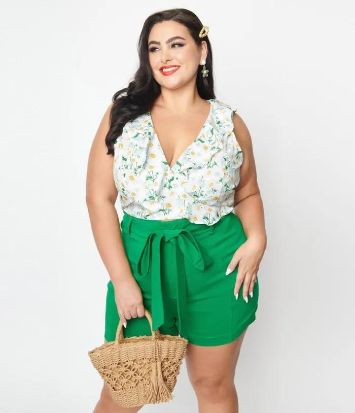 Plus Size White Daisy Print Sleeveless Blouse Dresses Unique Vintage Fit and Flare Plus Size White Daisy Print Sleeveless Blouse Dresses Unique Vintage Fit and Flare