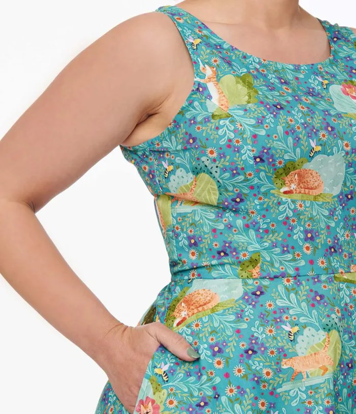 Retrolicious 1950s Blue Cat Leaf Print Cotton Skater Dress Dresses Unique Vintage Pocket Dresses