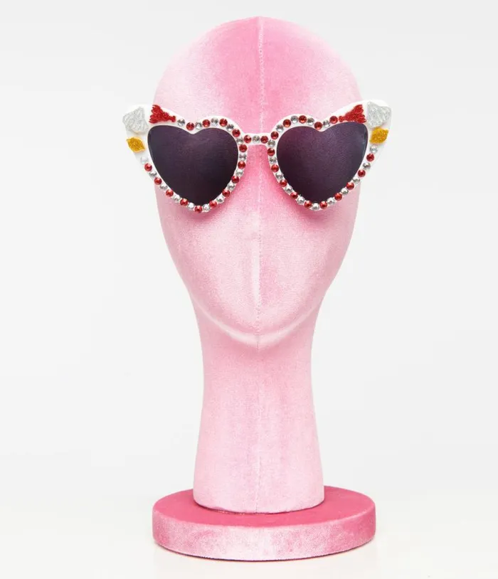 Rhinestone Crawfish White Heart Cat Eye Sunglasses Accessories Unique Vintage Sunglasses