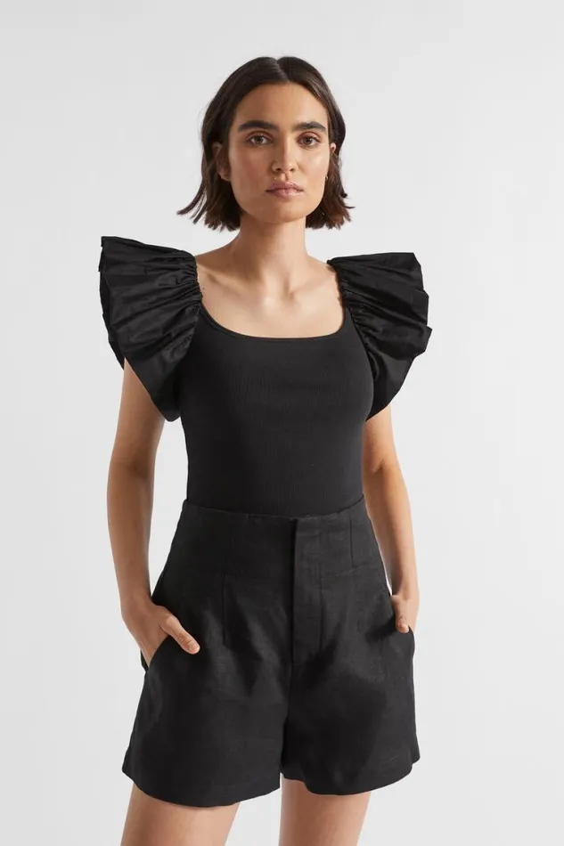 Seed Heritage TShirts and Tops Scoop Neck Ruffle Tee Black 8211 Woman