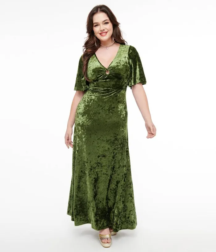 Smak Parlour 1970s Mossy Green Velvet Cutout Maxi Dress Dresses Unique Vintage Maxi Smak Parlour 1970s Mossy Green Velvet Cutout Maxi Dress Dresses Unique Vintage Maxi