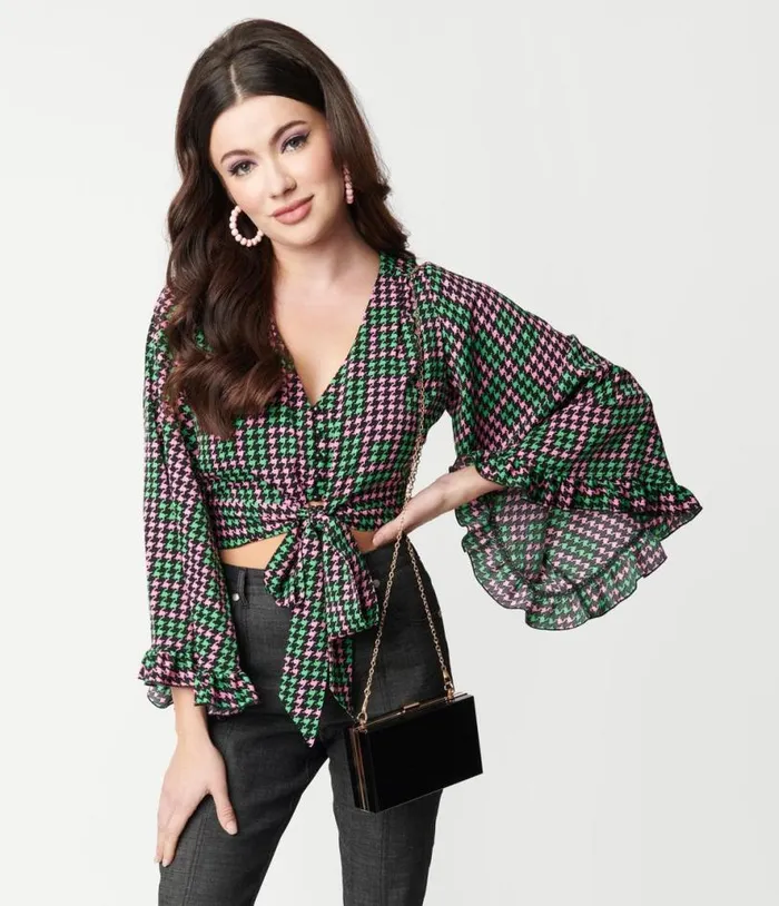 Smak Parlour Pink and Green Houndstooth Belva Crop Blouse Clothing Unique Vintage Blouses Smak Parlour Pink and Green Houndstooth Belva Crop Blouse Clothing Unique Vintage Blouses
