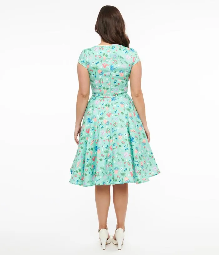 Voodoo Vixen 1950s Mint Green English Country Garden Print Fit and Flare Dress Dresses Unique Vintage Pocket Dresses
