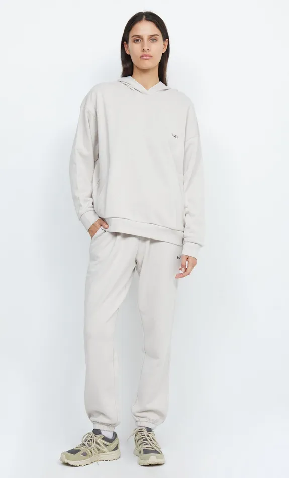 Woman Bec Bridge Shorts Pants SERENA ORGANIC TRACK PANT Stone Woman Bec Bridge Shorts Pants SERENA ORGANIC TRACK PANT Stone